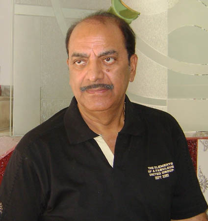 Dr. Roshan Saraf